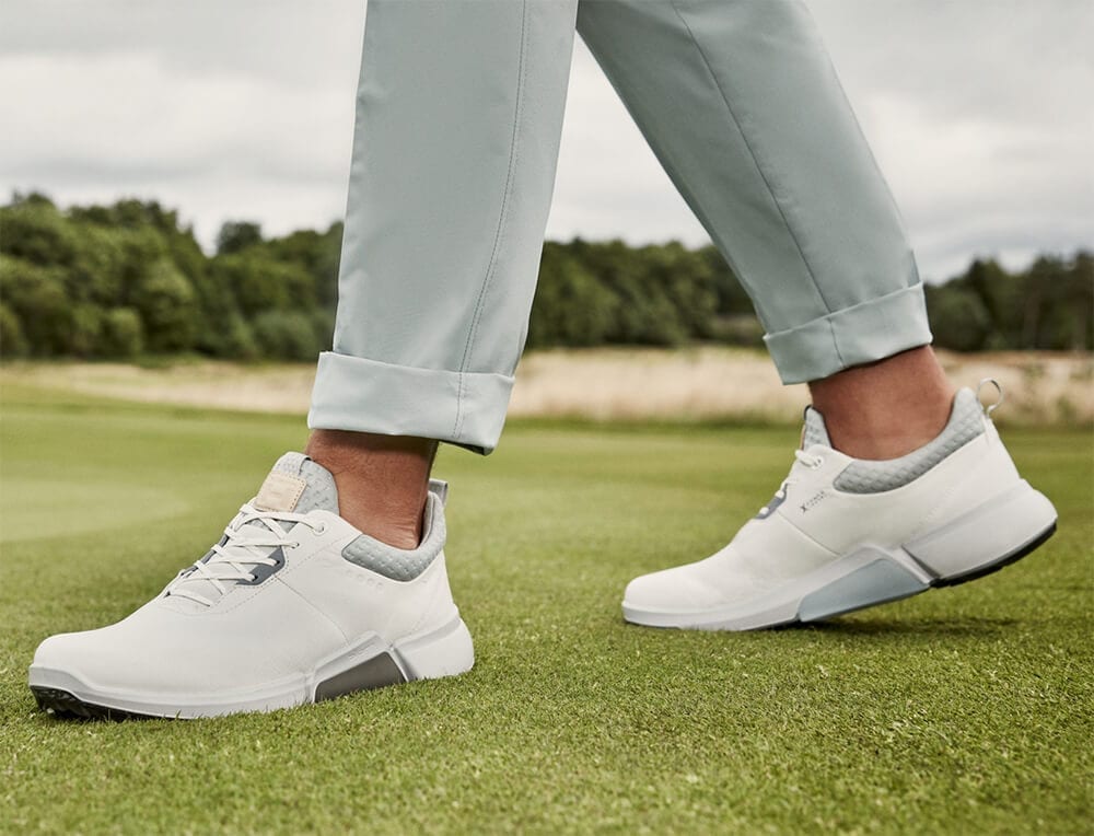 What Are Soft Spike Golf Shoes